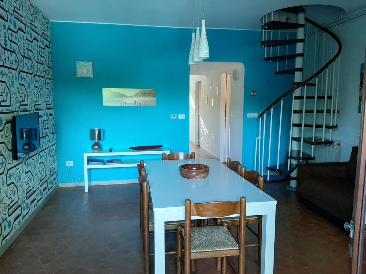 Appartamento Genziana - Con Vista Piscina E Garage Sirmione Exterior foto