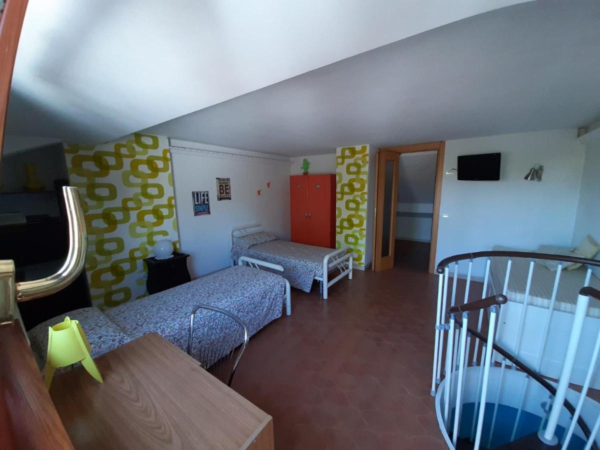 Appartamento Genziana - Con Vista Piscina E Garage Sirmione Exterior foto